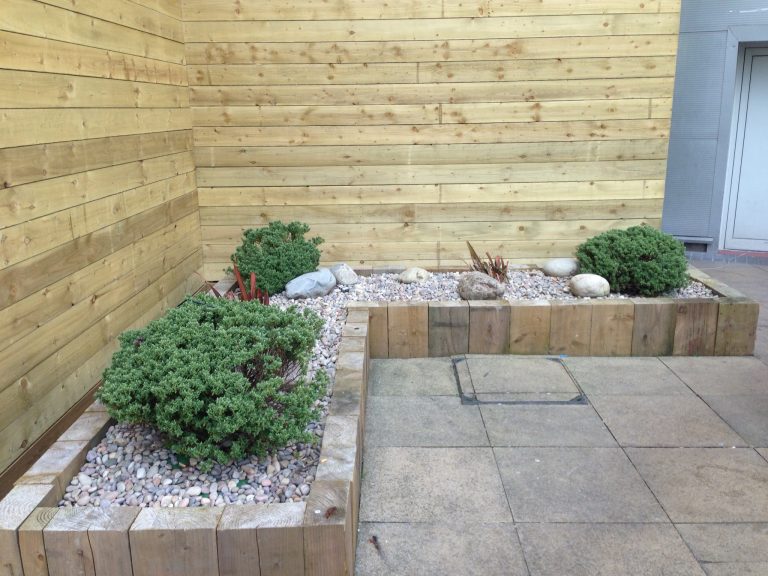 Landscape Domestic Fencing contractor in Warwick, Warwickshire