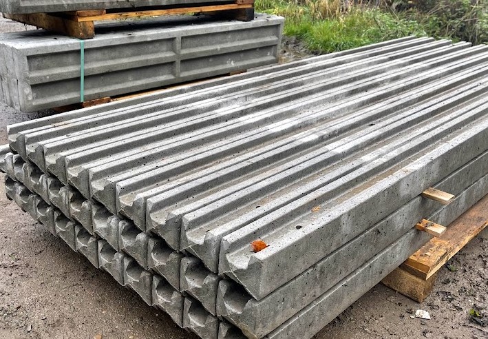 Slotted Concrete Fence Posts