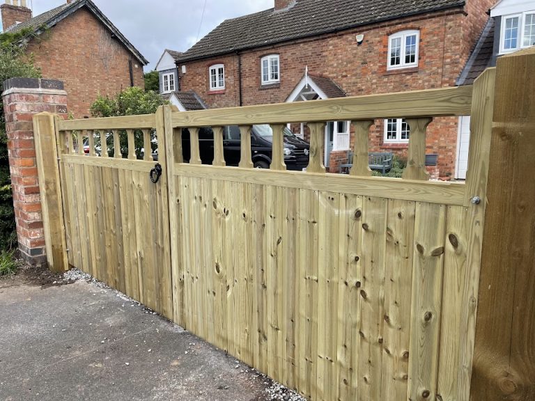 Entrance gates fitted in Hatton